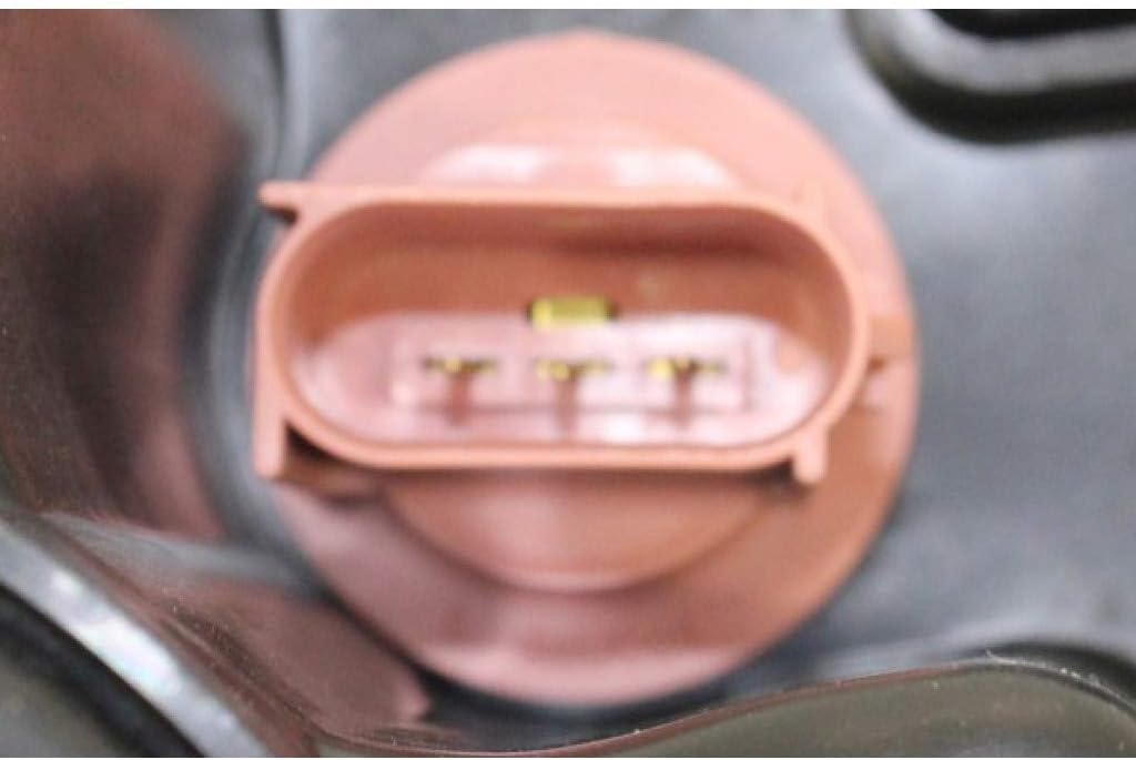 Driver Side Halogen Headlight I607