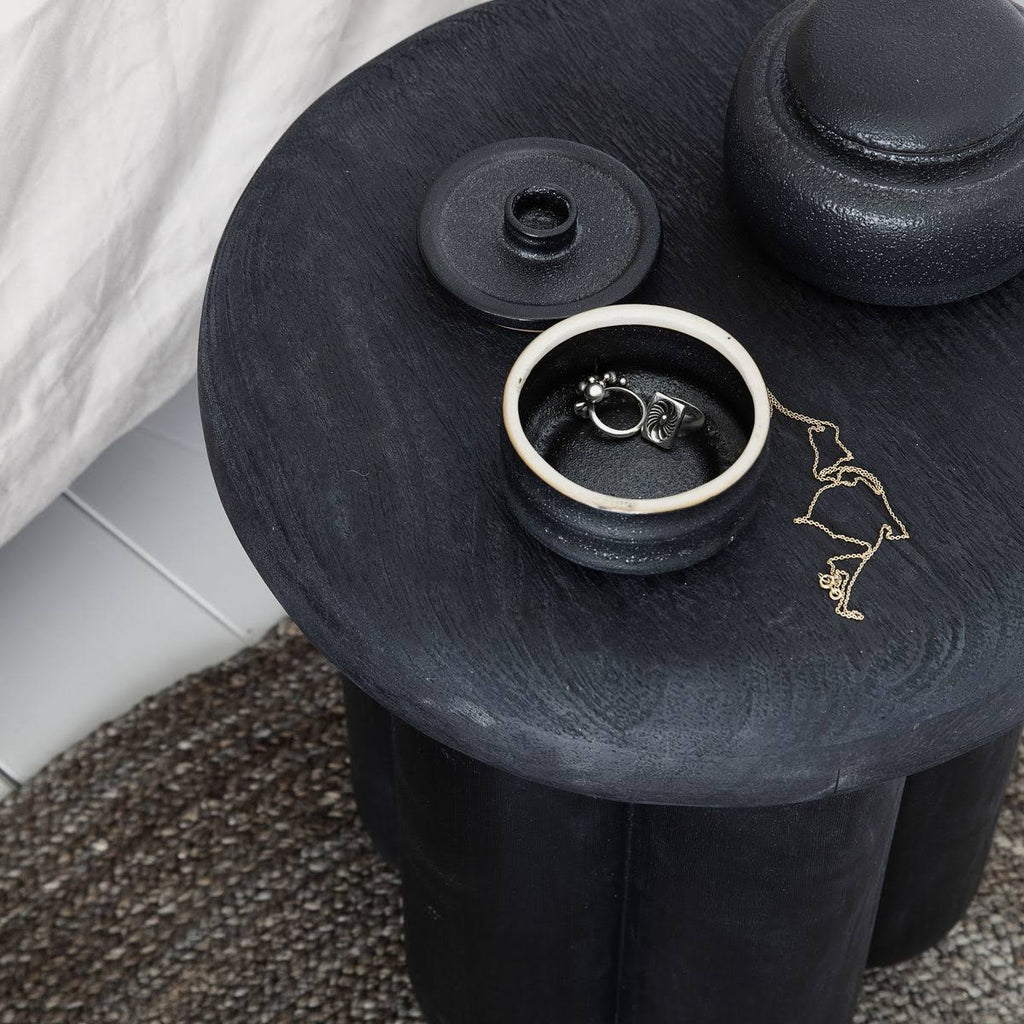 Black Side Table T6962