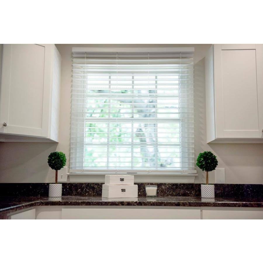 Cordless Faux Wood Room Darkening Blinds R93009