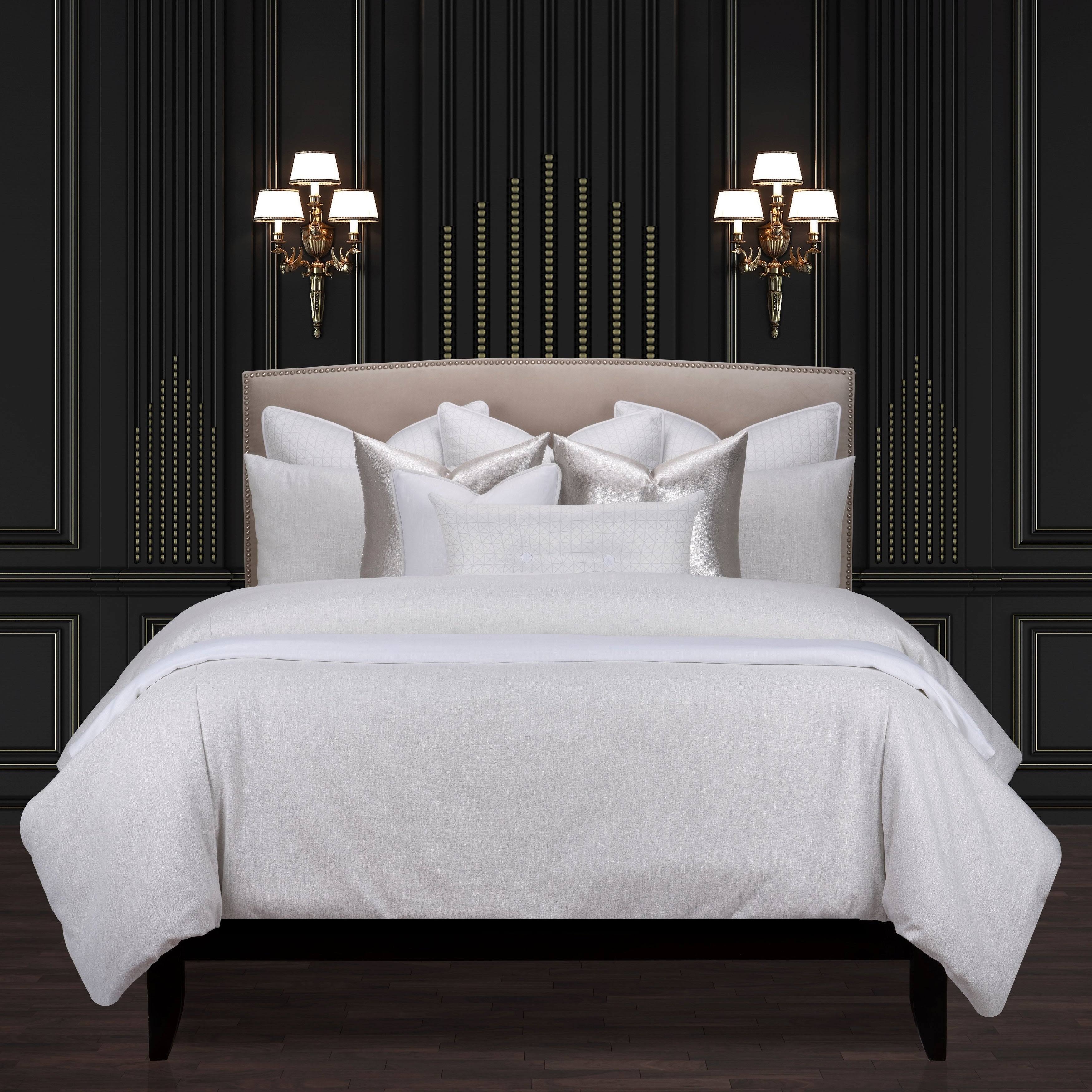 White Luxury Bedding Set Z74090