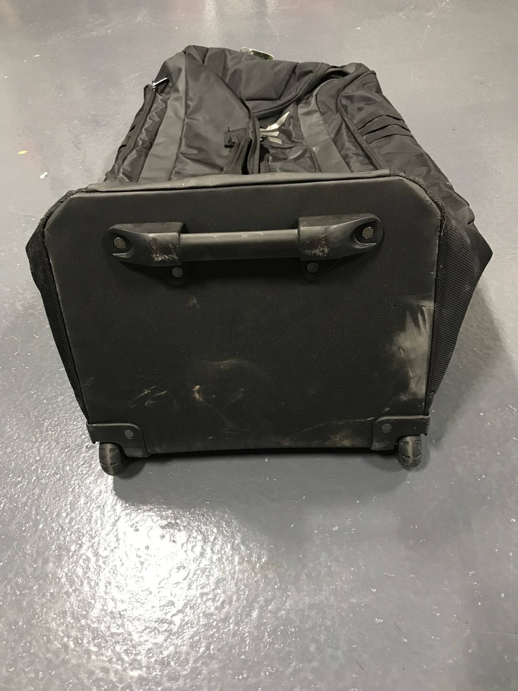 Black Wheeled Equipment Bag Y476631