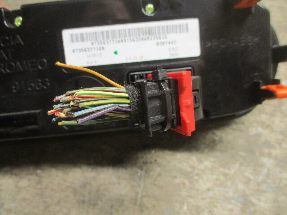 Pre-Owned Jeep Renegade Manual Climate AC Heater Temperature Control N172558