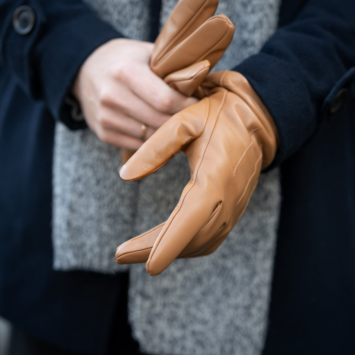 Tan Leather Cashmere Lined Touchscreen Gloves T469373