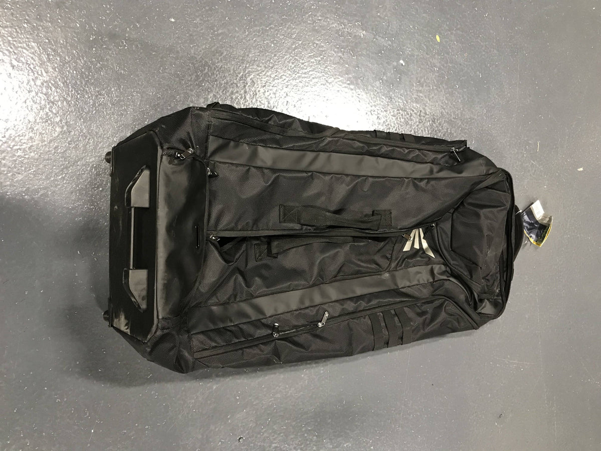 Black Wheeled Equipment Bag Y476631