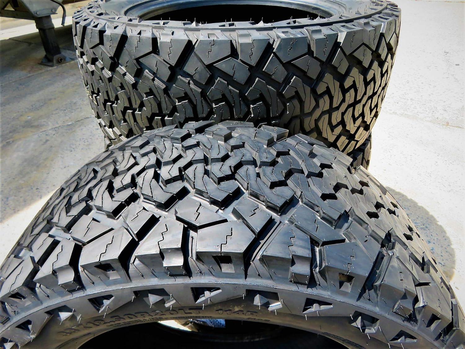 LT275/70R18 All-Terrain Light Truck Radial Tire V455