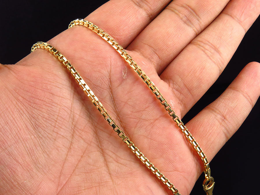 10K Yellow Gold Box Chain Necklace 24-30 Ins O3372